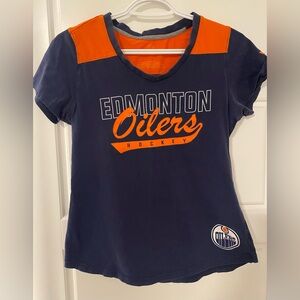 Fanatics NHL Edmonton Oilers hockey ladies tee size small